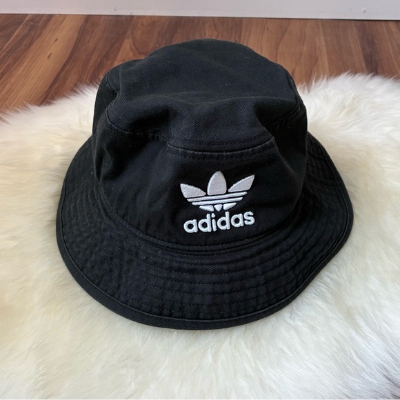 Adidas Black White Classic Bucket Hat • One Size - Picture 1 of 4